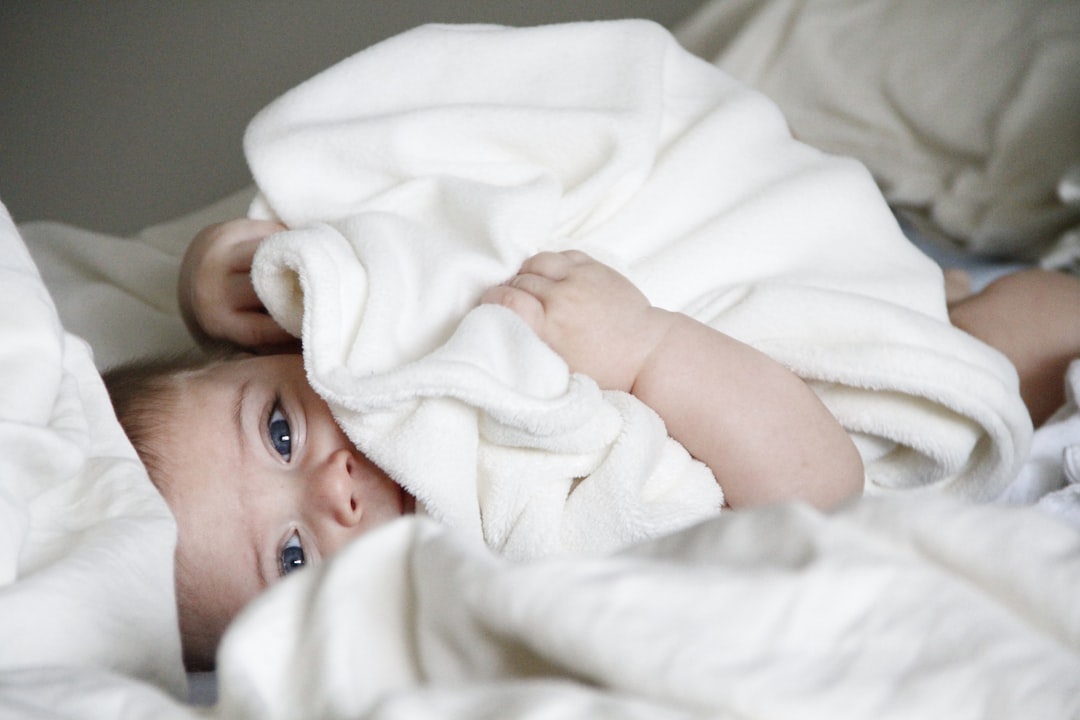 Matelas pour bébé : guide complet pour bien choisir en 2026